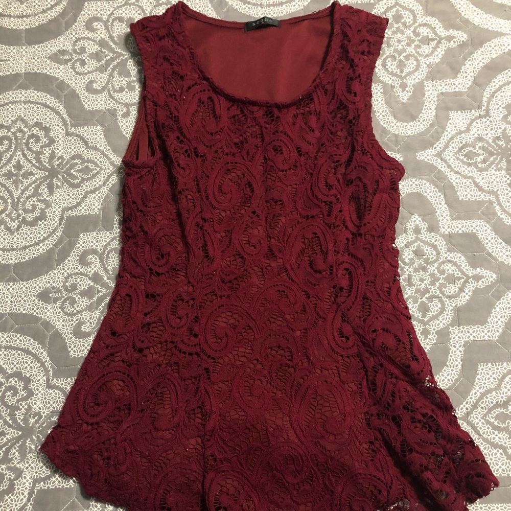 Lacey top